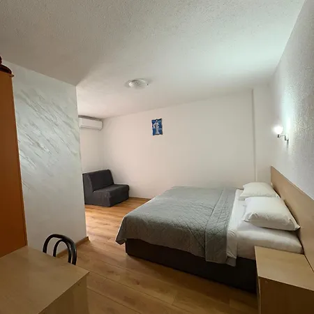 Bed & Breakfast Pansion Maglica